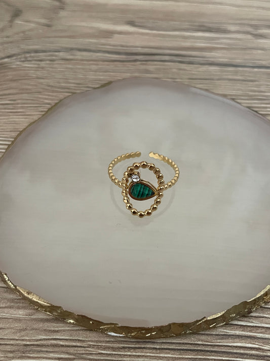 Bague Lyly goutte verte strass, acier inoxydable doré.