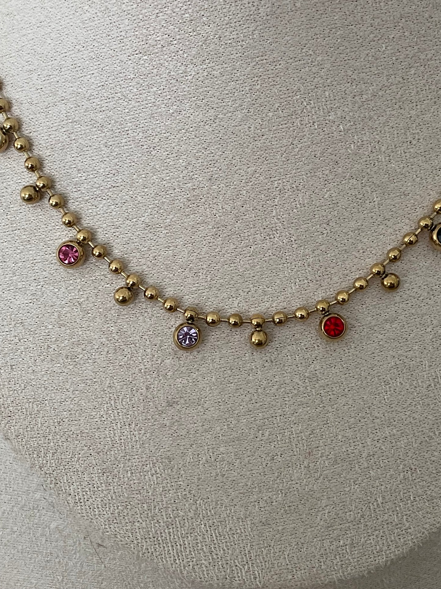 Collier Sollys ronds dorés multicolores, acier inoxydable doré.