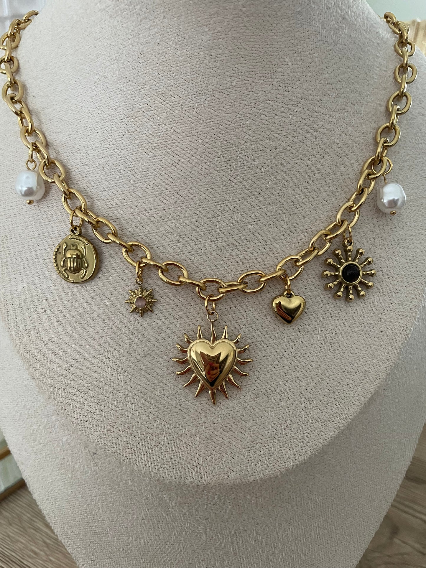 Collier charms Katia coeur, acier inoxydable doré.