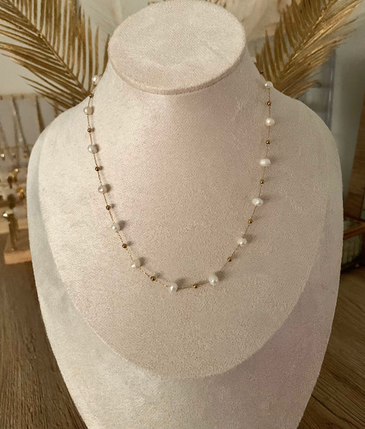 Collier Amélie perles d'eau douce, acier inoxydable doré